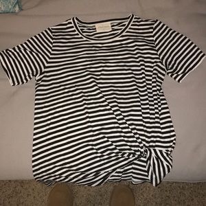 Vestique size small stripped shirt